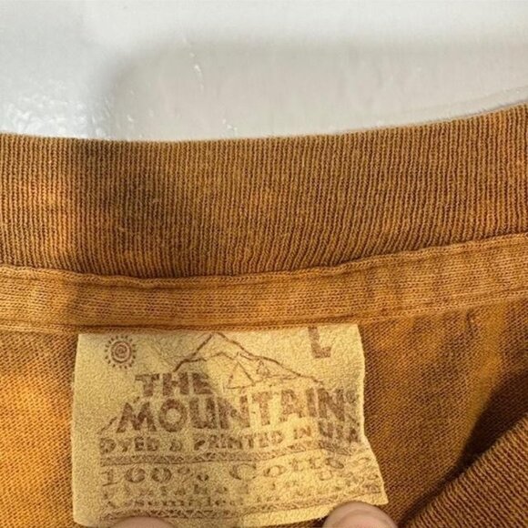 Vintage The Mountain Shirt Mens Large Brown Tie Dye Bear Native Graphic 1999 90s - Picture 3 of 7